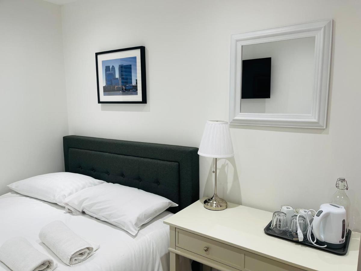 Riverside Premium Double Room Garden View E14 ロンドン エクステリア 写真