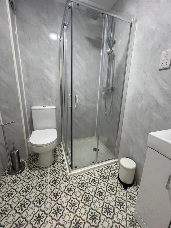 Riverside Premium Double Room Garden View E14 ロンドン エクステリア 写真